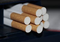 Suimti meteorologiniais balionais atskraidintas cigaretes vežę du vyrai