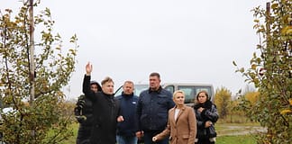 Alytaus rajono vadovai lankėsi viename didžiausių sodų Lietuvoje